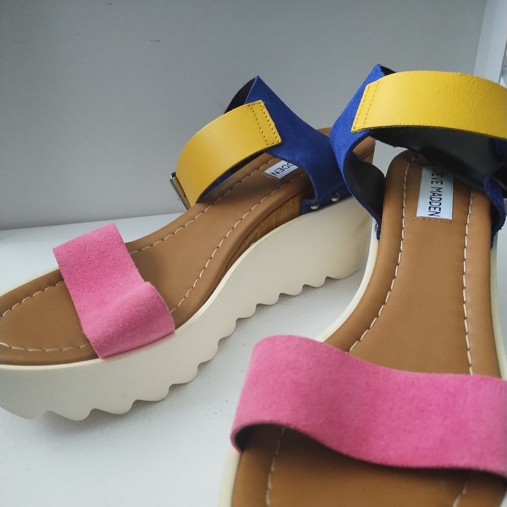 STEVE MADDEN SANDAL - Picture 2 of 8